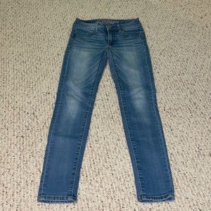 American Eagle Light-wash Jegging